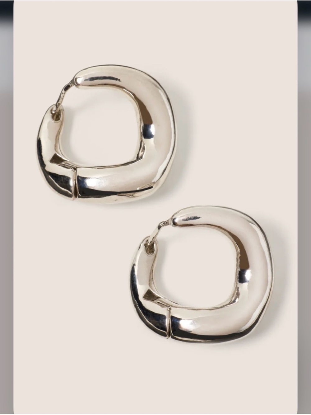 Evereve Rylee small Silver
Hoop Earring